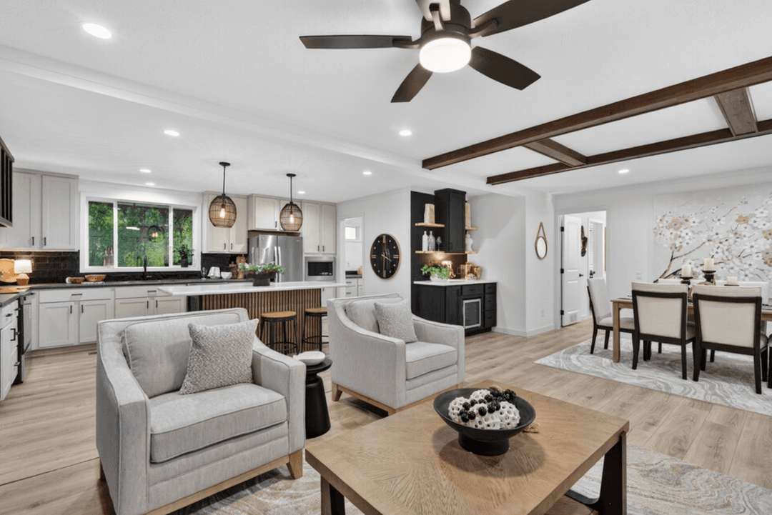 Aura 28644n interior and hero home features