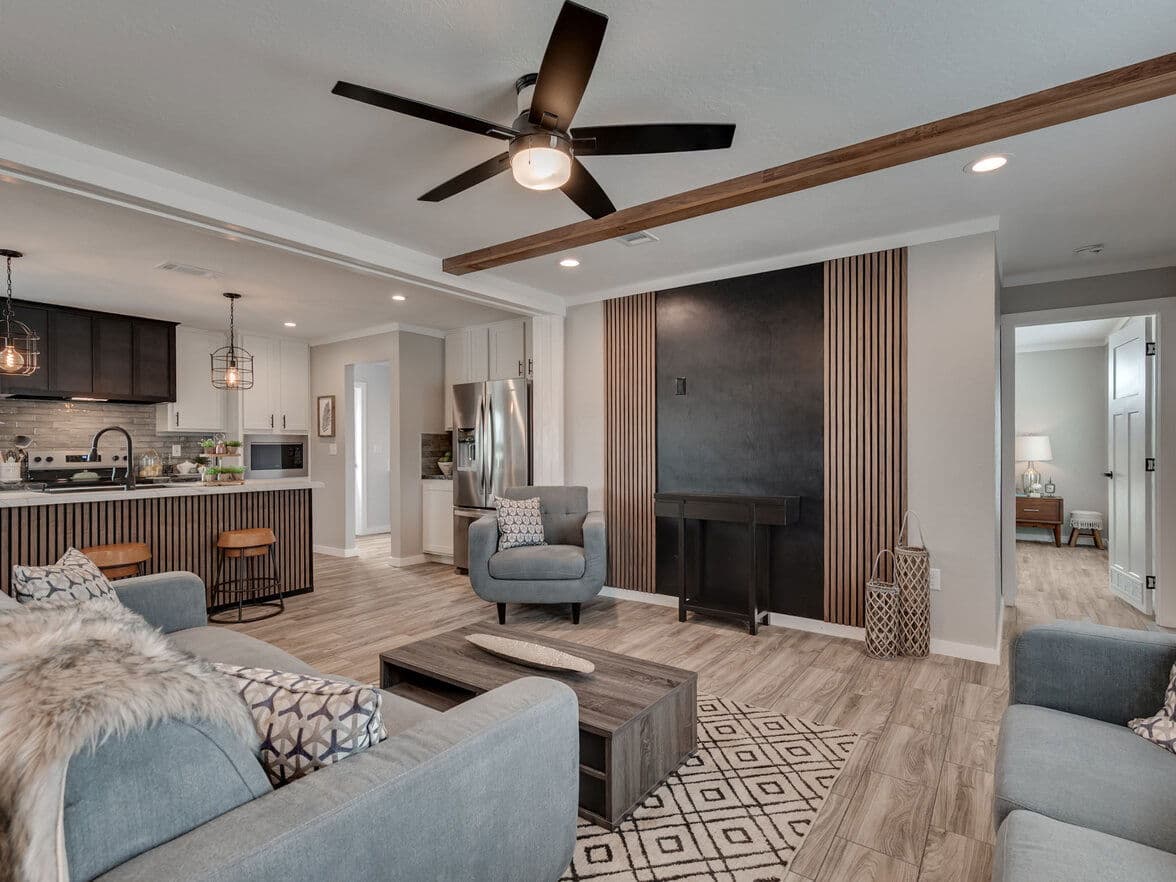 Atmos 28603n interior home features