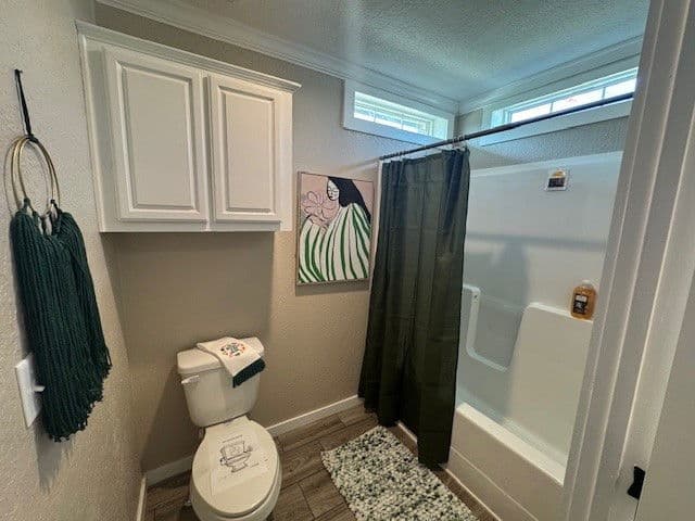 Solitaire 28643a bathroom home features