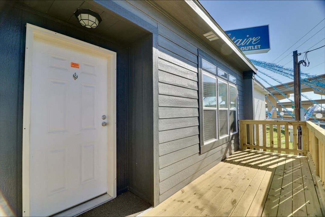 Solitaire 28784a exterior home features