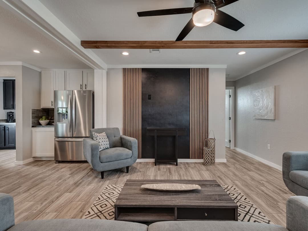 Atmos 28603n interior home features