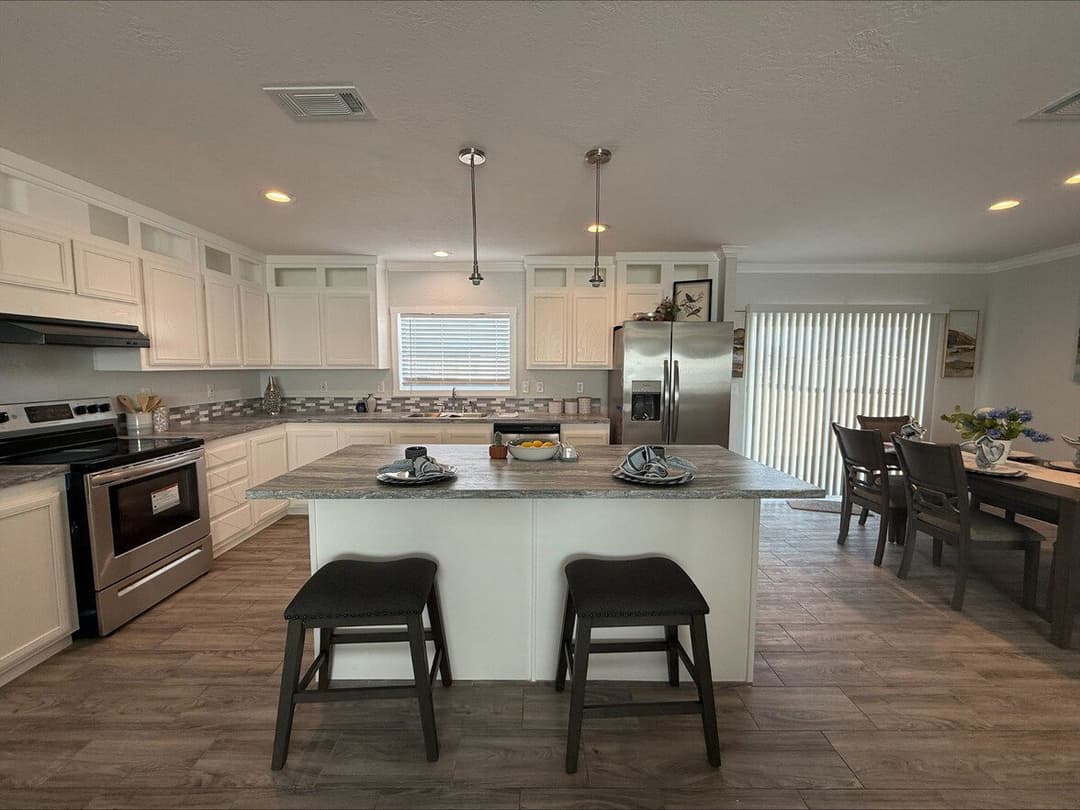 Emerald 28764a kitchen and hero home features