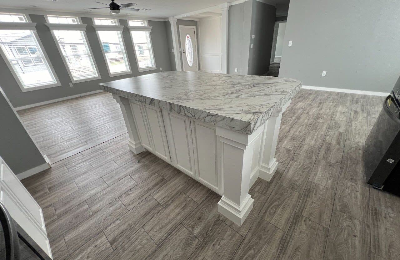 Solitaire 28684a kitchen home features