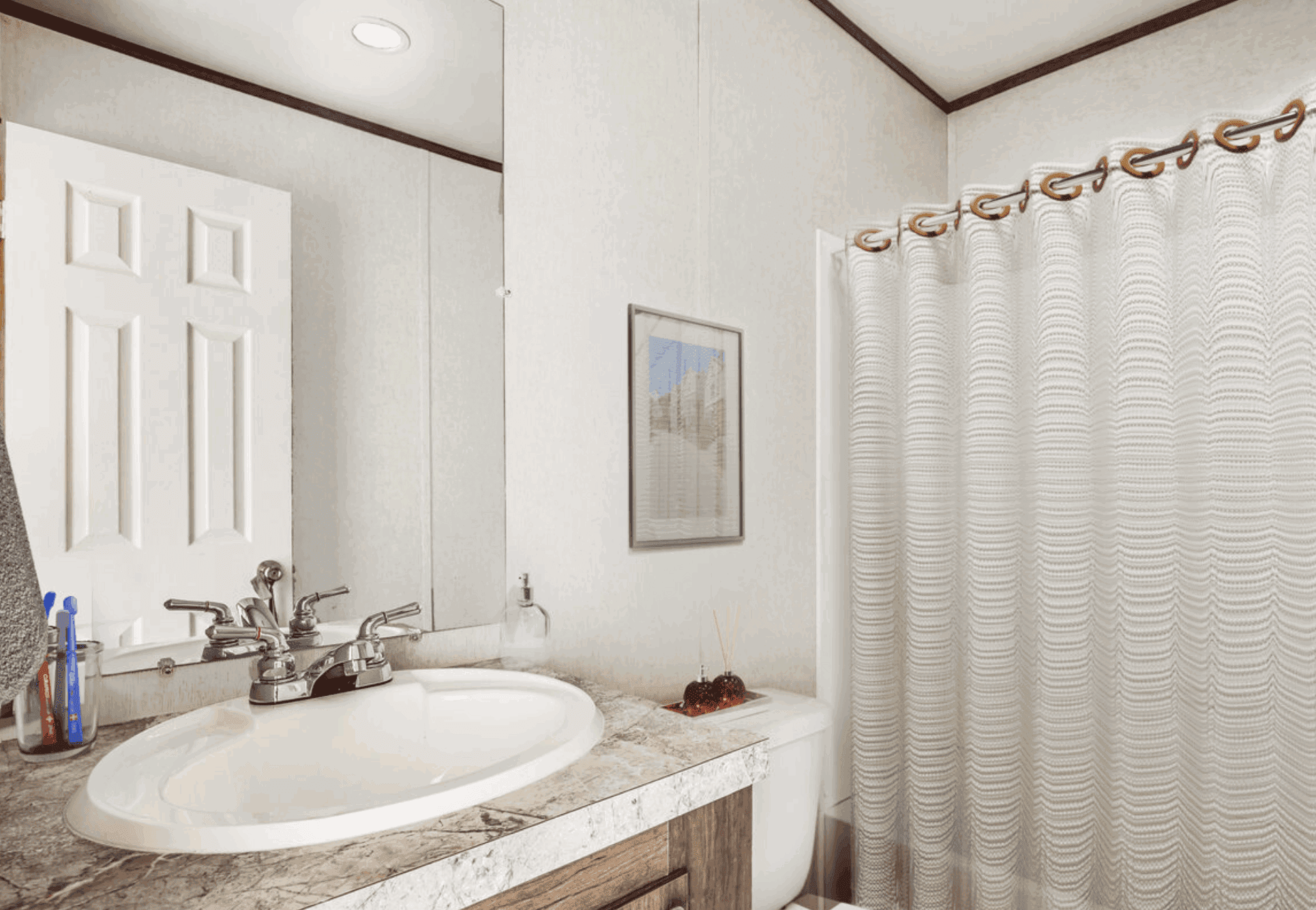 Jade 14663b bathroom home features