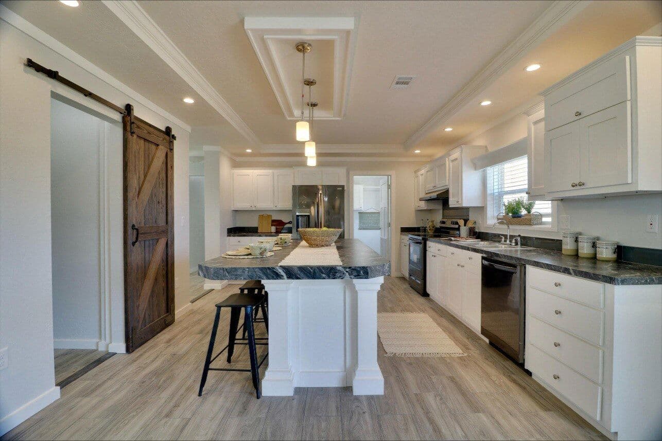 Solitaire doublewide series hero home features