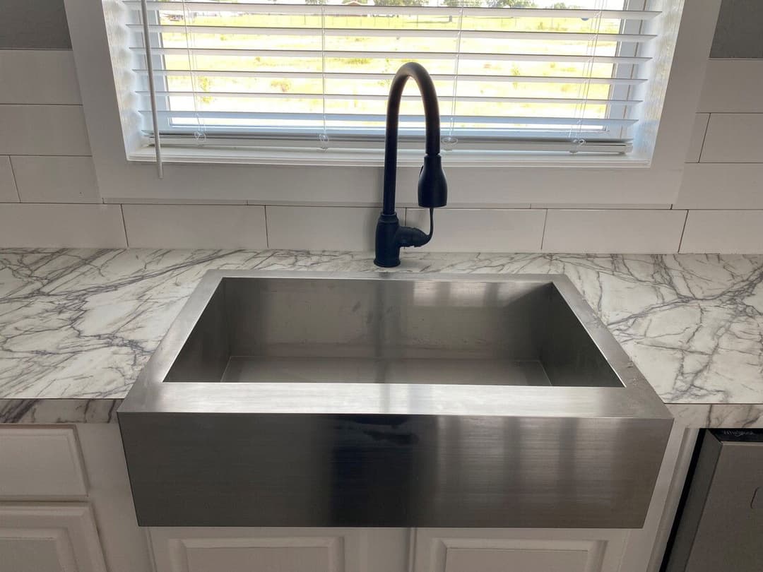 Solitaire 32824a kitchen home features