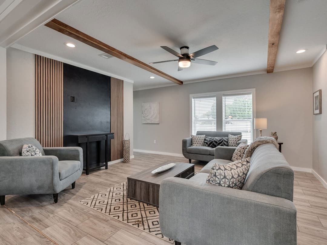 Atmos 28603n interior home features